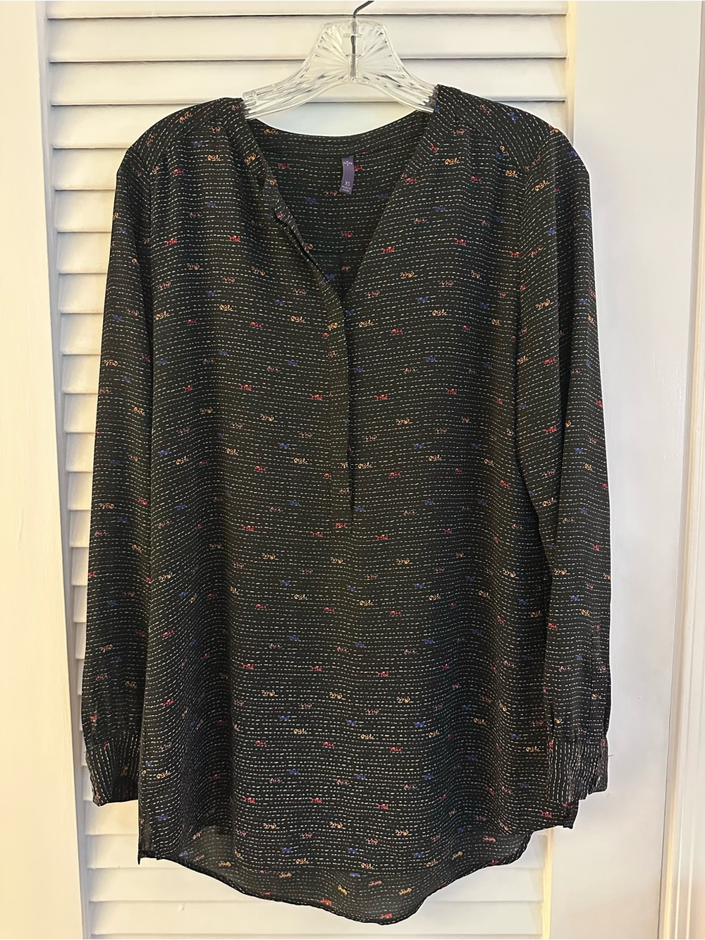 NYDJ Black Long-Sleeve V-Neck Tunic with Multicolor Dot Print
